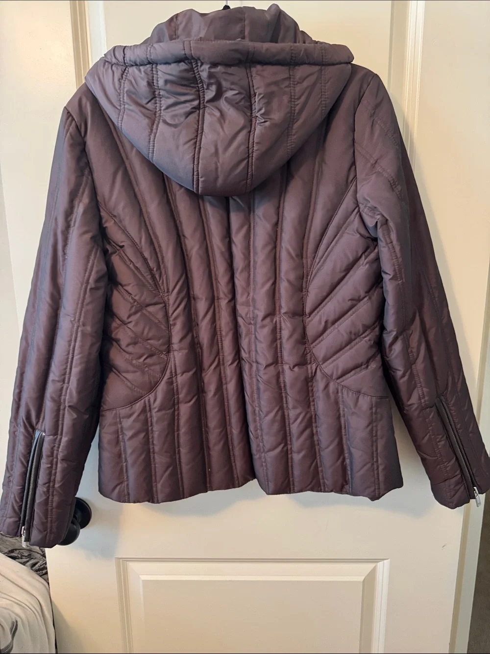 Women’s Quilted Down Hooded Jacket - Dark Brown